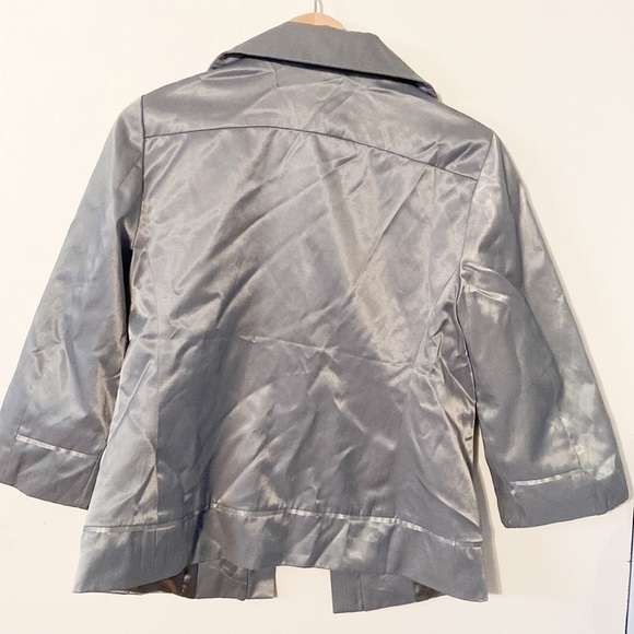 NWT Chicos silver blue button down silk jacket - Picture 3 of 4